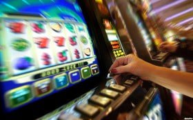 Dealer profesional di studio langsung youtoto melayani pemain